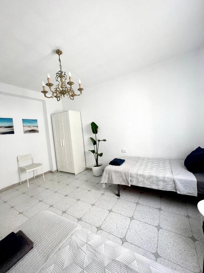 Holiday&Vacations Apartment On The Beach 瓦伦西亚 外观 照片